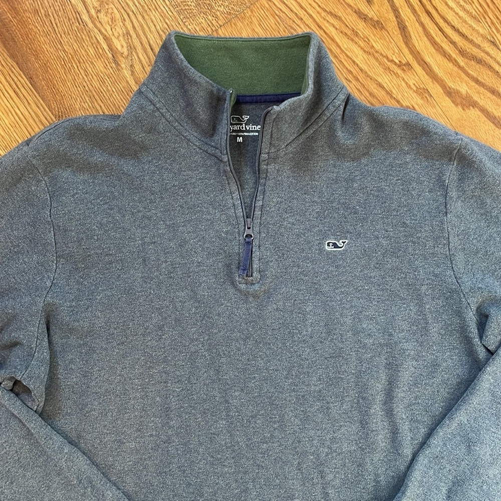 Men’s Vineyard Vines Quarter Zip Pullover. Size Medium. Excellent Condition. - Picture 10 of 16